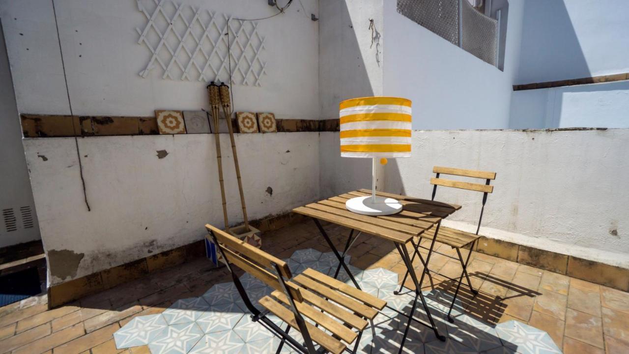 Rentalsevilla Feria Duplex Con Terraza Dış mekan fotoğraf